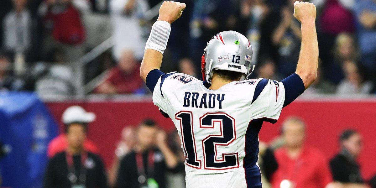 Vinculan a exdirector del diario La Prensa con el robo del jersey de Brady