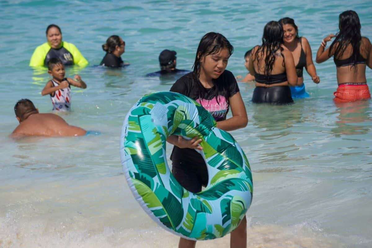 ¿Cuándo son los días festivos y puente de mayo 2025?