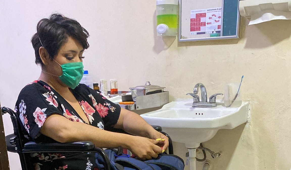 IMSS dará compensación para Vanessa Dib, joven a la que amputaron las piernas