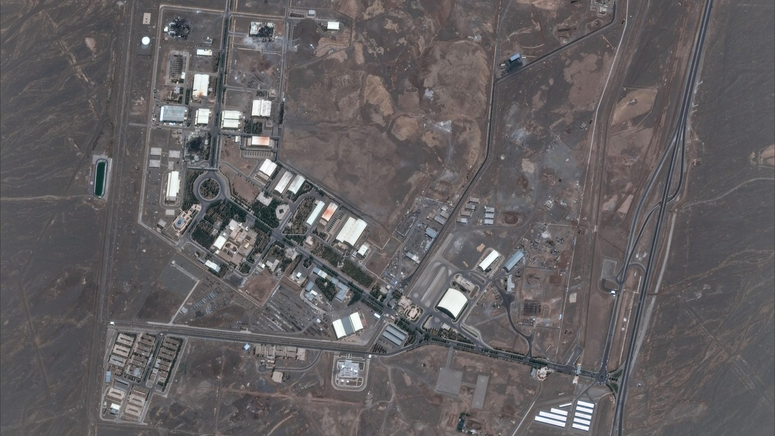 ¿Cuáles son los riesgos de bombardear las instalaciones nucleares de Irán?