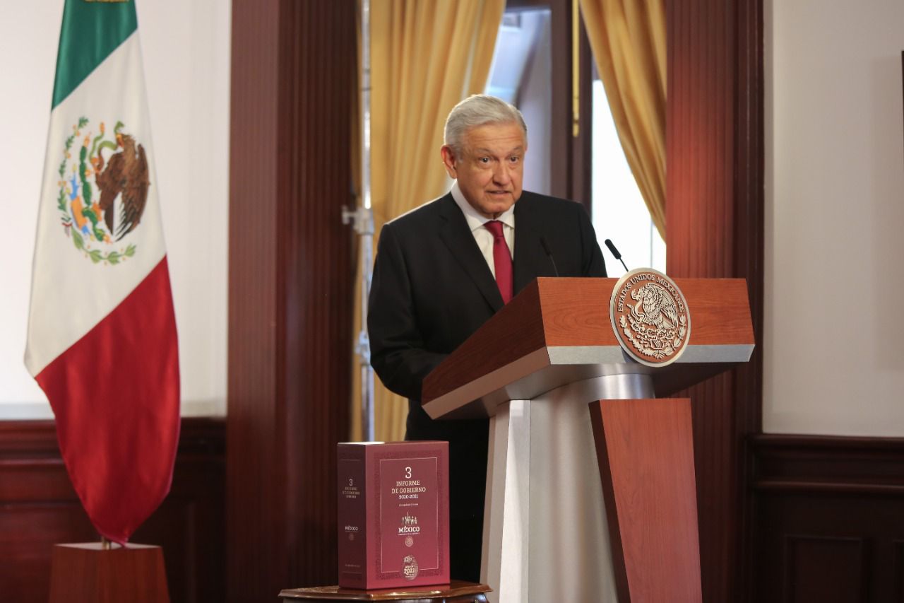 Los dichos falsos y engañosos de AMLO en el tercer informe de gobierno