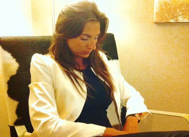 Juez niega custodia a Maude Versini