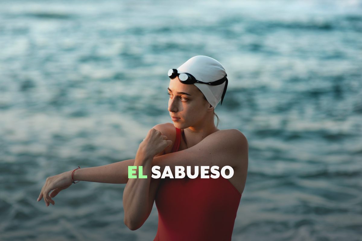 ¿La menstruación se ‘corta’ cuando nadas? No, te explicamos este y otros mitos sobre tu periodo