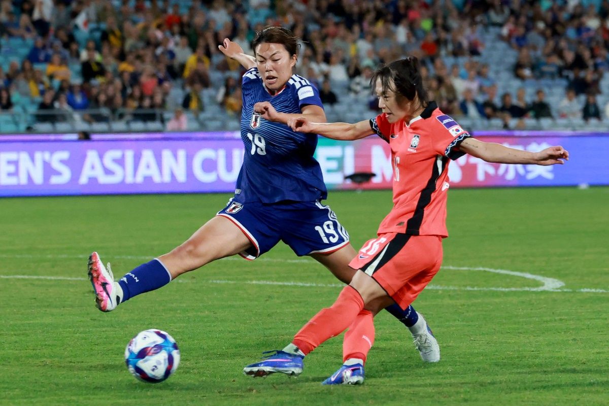 FIFA aprueba regla para tener más entrenadoras en el fútbol femenil