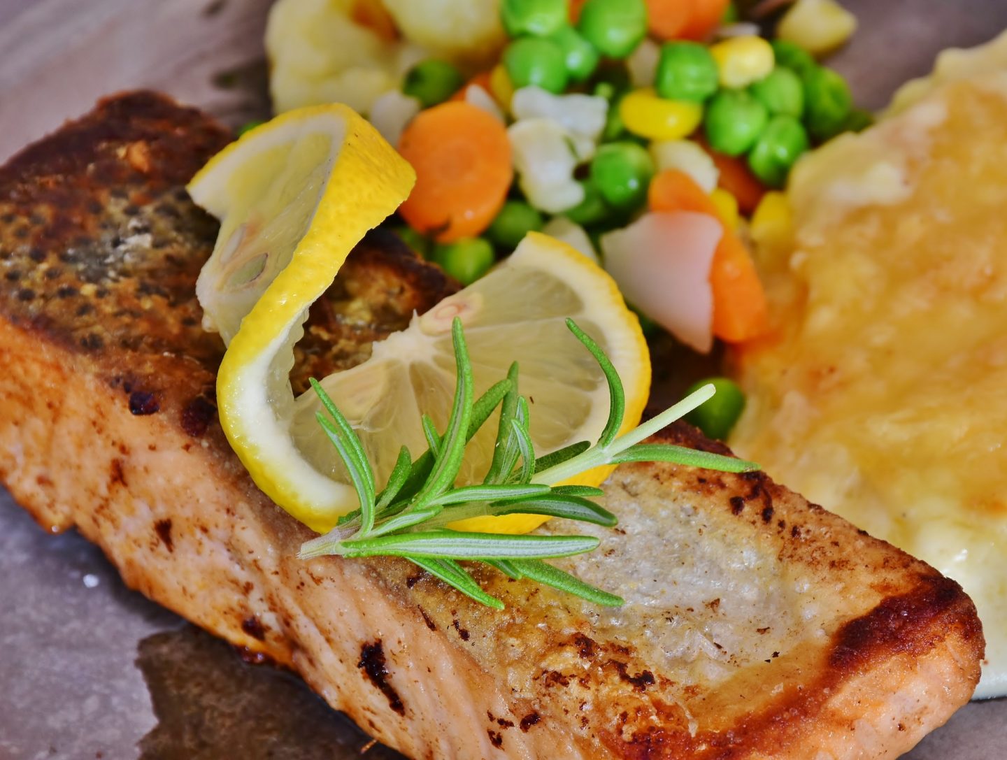 Cinco formas distintas para cocinar filete de pescado
