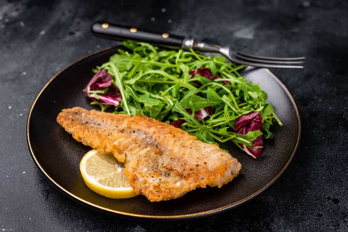 Receta Fácil de Filete de Pescado: ¡Queda Crujiente sin Fallas!