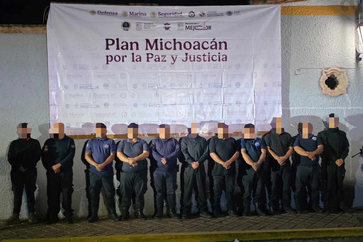 Fiscalía de Michoacán asegura que detenidos con insignias del CJNG en Ecuandureo no eran policías