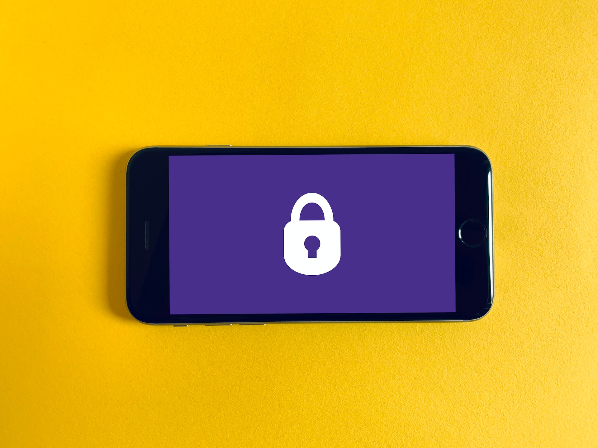 Protege tu privacidad con estas apps y configuraciones de seguridad para tu celular