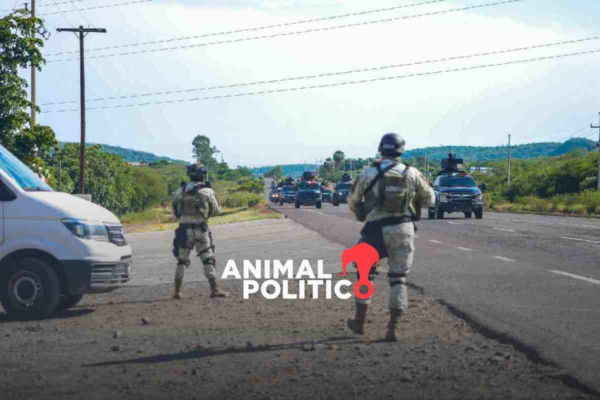 Hombres armados despojan de vehículo a funcionarias estatales al sur de Culiacán 