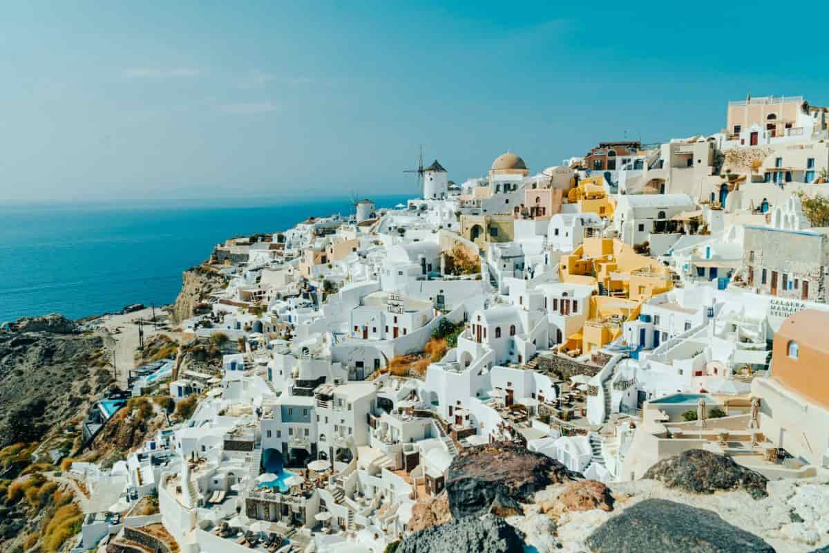 Grecia comienza a cobrar una tasa turística a cruceros en Santorini y Mykonos