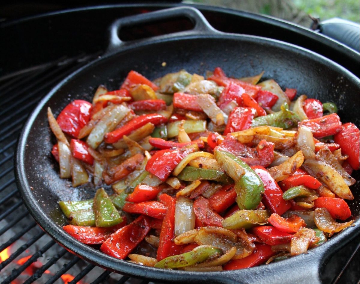 Cinco recetas fáciles de alambres para una comida de campeones