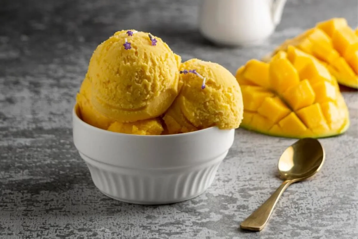Prepara Helado de Mango con Aguacate Casero