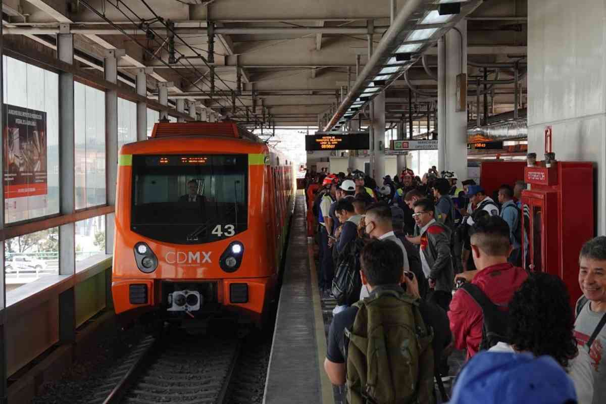 Estos son los horarios del Metro, Metrobús y Suburbano para el 15 y 16 de septiembre