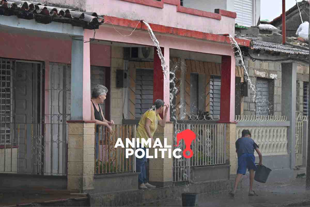 Huracán Rafael se aleja de Cuba tras dejar a la isla en medio de un nuevo apagón