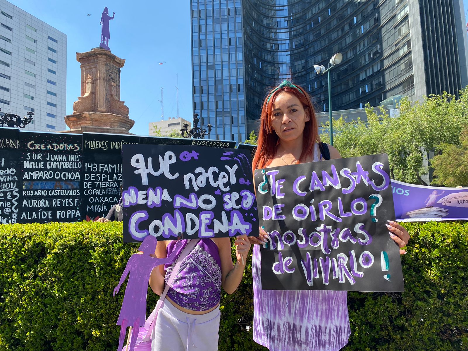 "Ellas están provocando un cambio que nosotras no pudimos hacer”: La marcha de madres e hijas