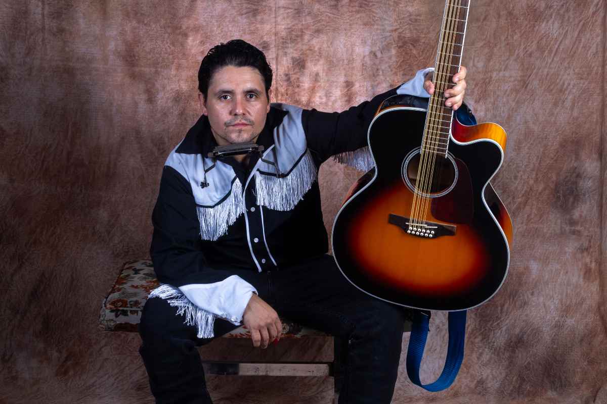 ‘Suspiro mexicano’, Juan Cirerol vuelve con su “norteño-punk”