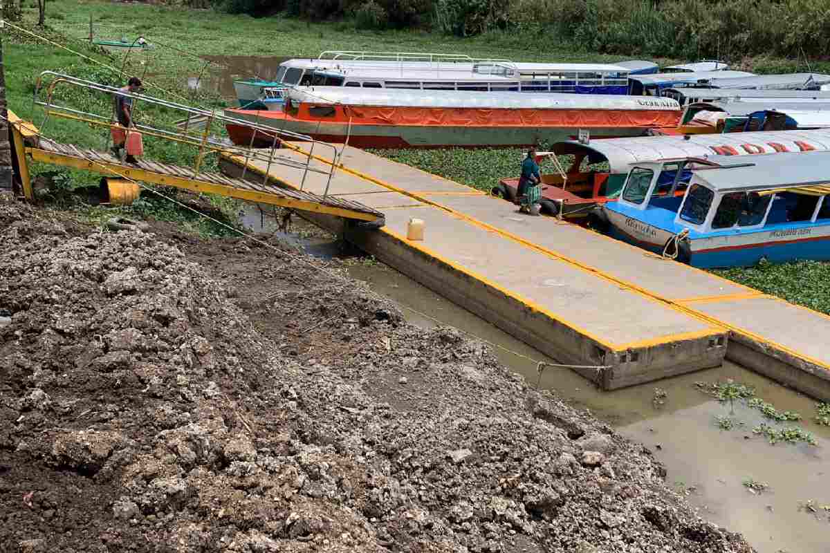 Lago de Pátzcuaro, con más contaminación, menos agua y sin proyectos para tratamiento