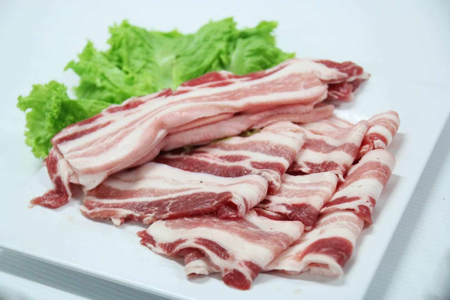 Cómo cocinar panceta de cerdo y qué la diferencia del tocino