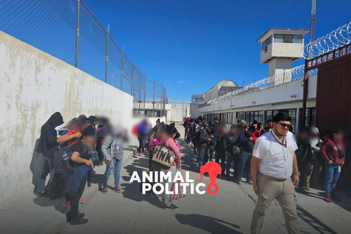 Localizan a 123 migrantes encerrados en la caja de un tráiler en Matehuala, San Luis Potosí