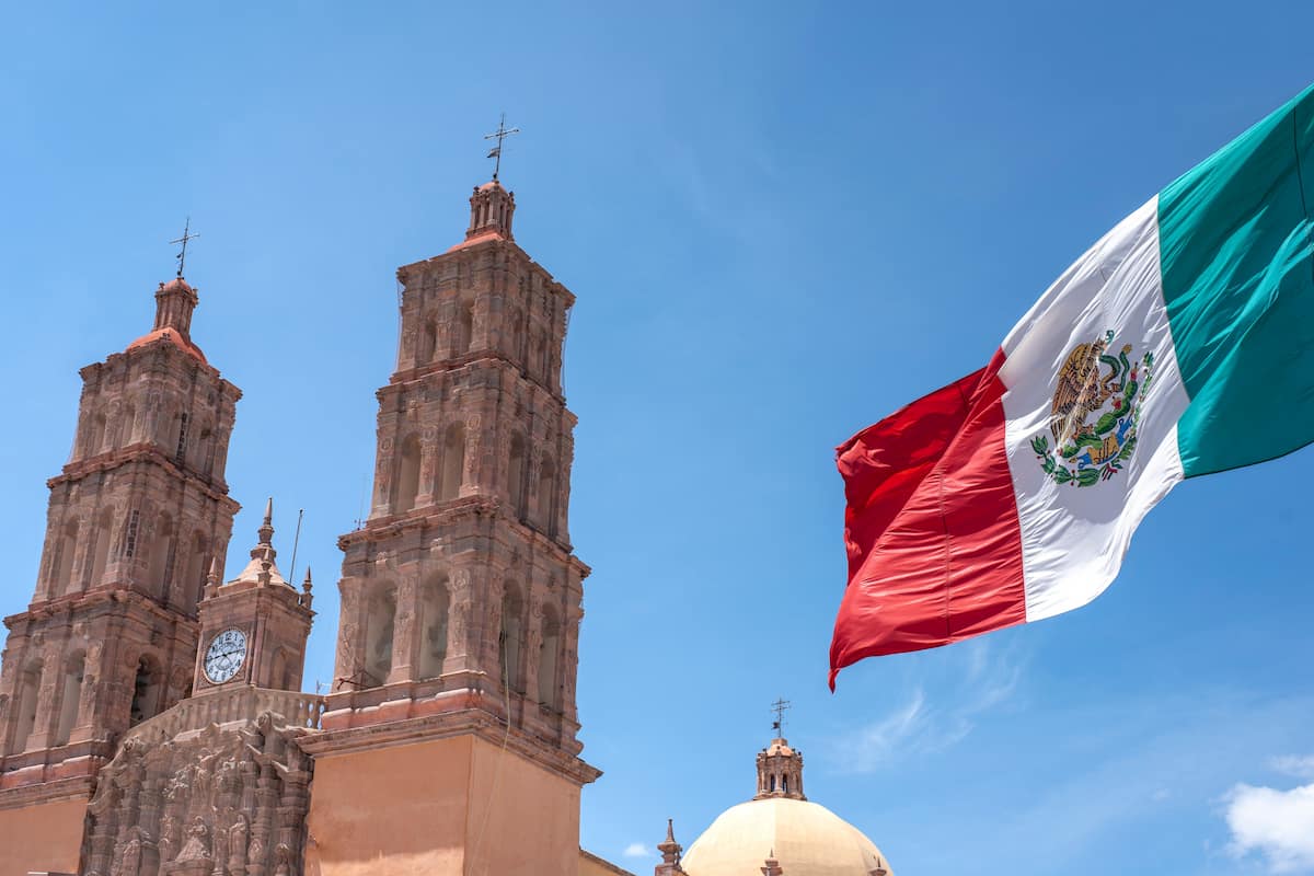 4 lugares para salir, dar el grito y comer sabroso cerca de CDMX