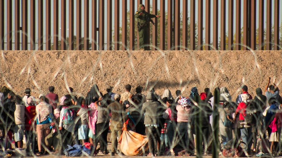 México manda más elementos de la Guardia Nacional a fronteras por fin de Título 42 en EU