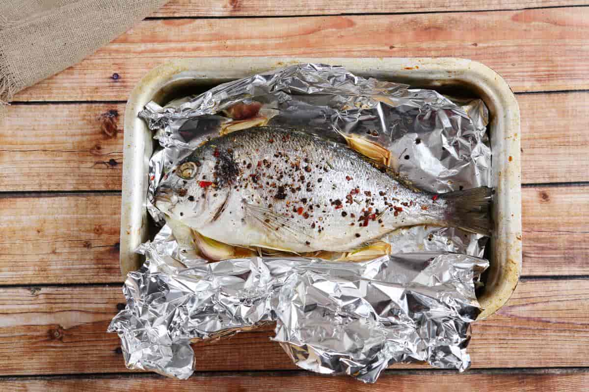 Mojarra al vapor en aluminio: receta deliciosa