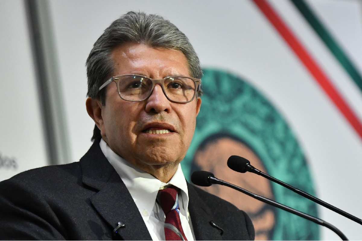 Plan B aún debe sortear varios pasos, dice Monreal; pide no echar campanas al vuelo