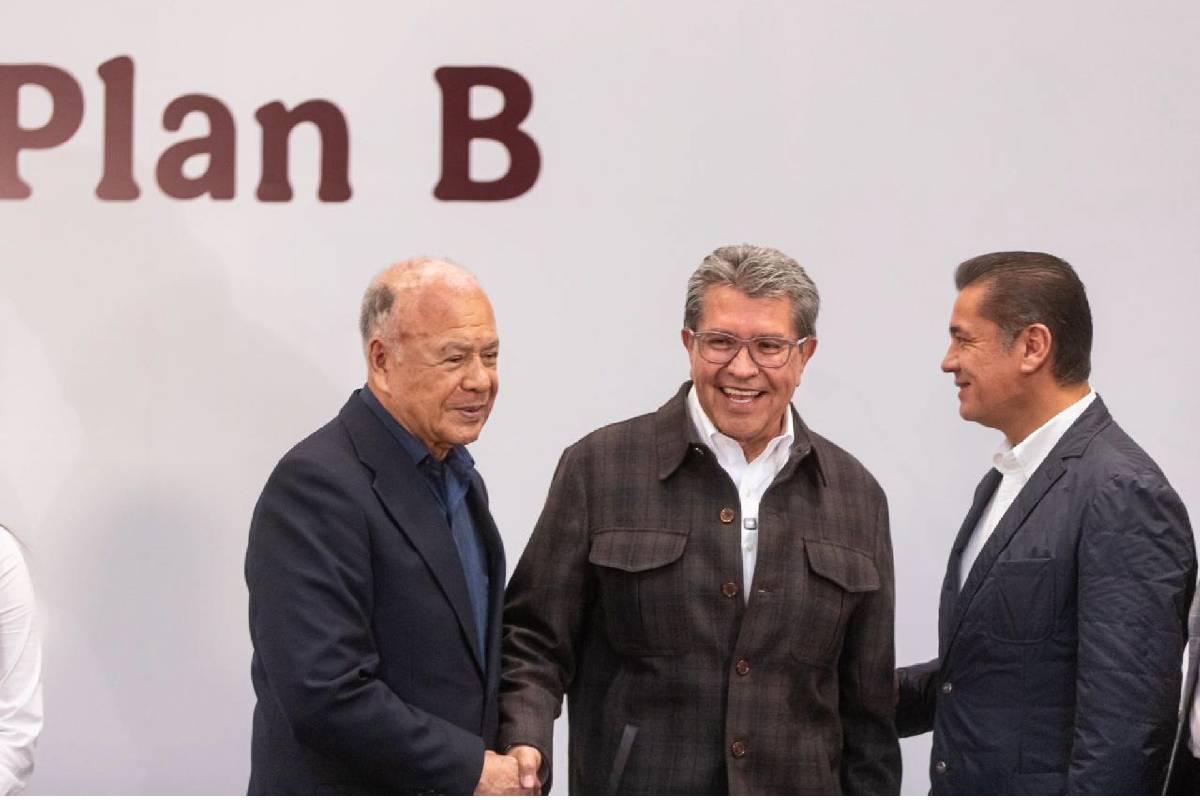 Monreal pide no echar campanas al vuelo hasta que Plan B de reforma electoral sea constitucional • Plan B de reforma electoral aún debe sortear varios pasos, dice Monreal; pide no echar campanas al vuelo