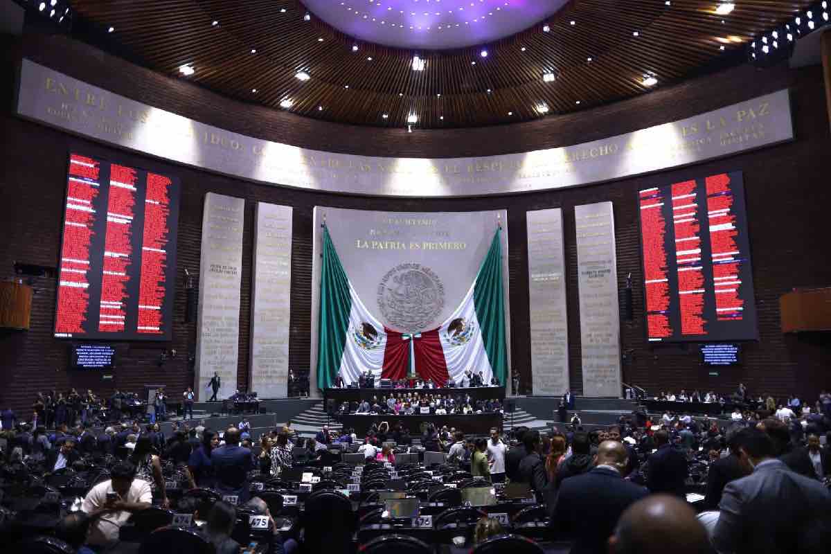 Morena pierde primera gran batalla legislativa por la reforma electoral; el gobierno alista Plan B