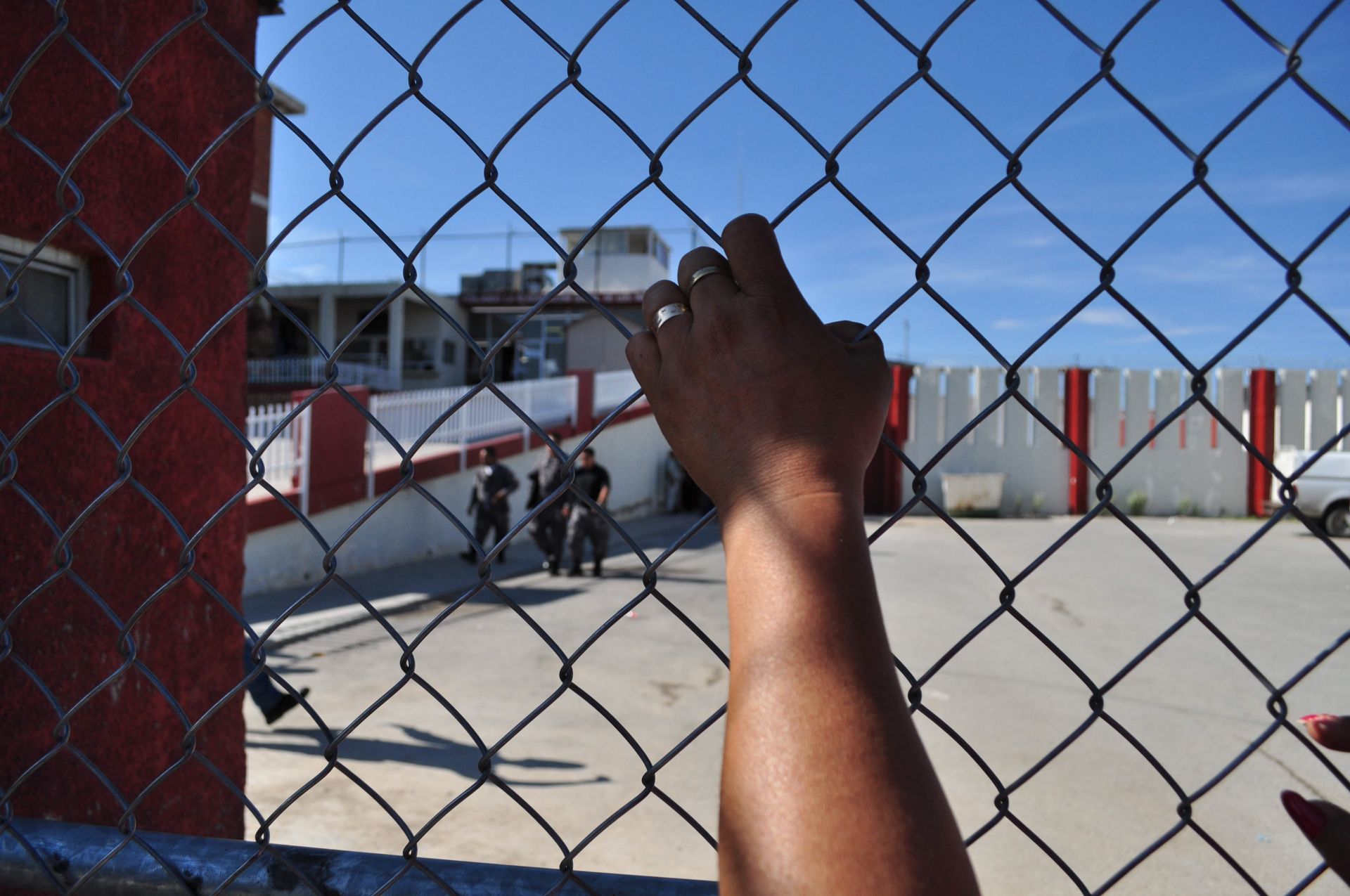 Motín en Cereso de Ciudad Juárez deja 17 muertos y 30 fugas; trasladarán a internos