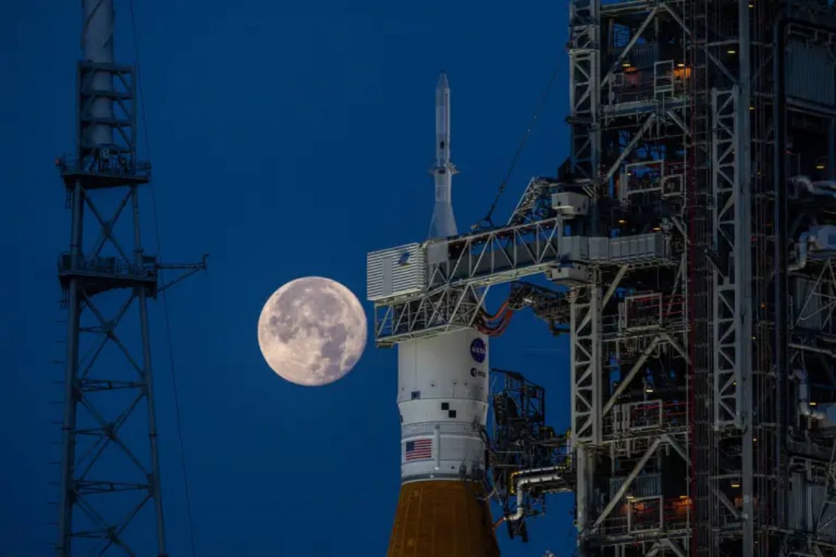 NASA prevé enviar misión tripulada a la órbita lunar a inicios de 2026