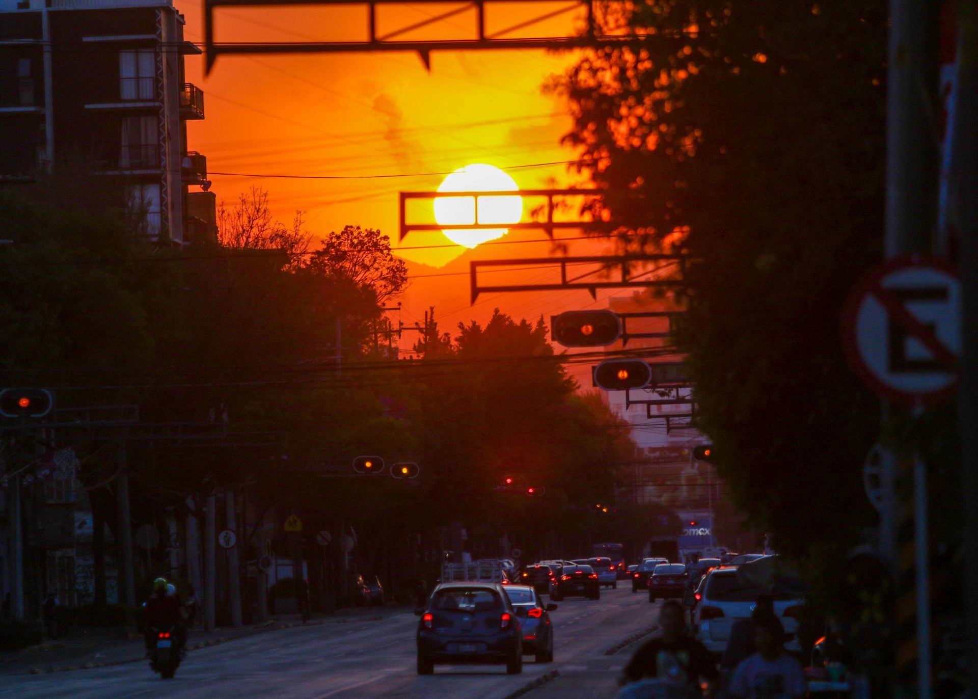 Tercera ola de calor inicia en México con temperaturas de hasta 45 grados