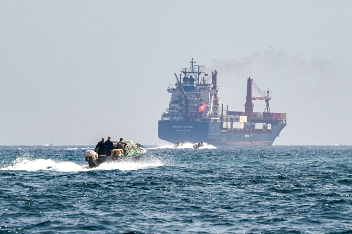 Alemania, Reino Unido, Francia y tres países más ofrecen "contribuir" a la seguridad en Ormuz