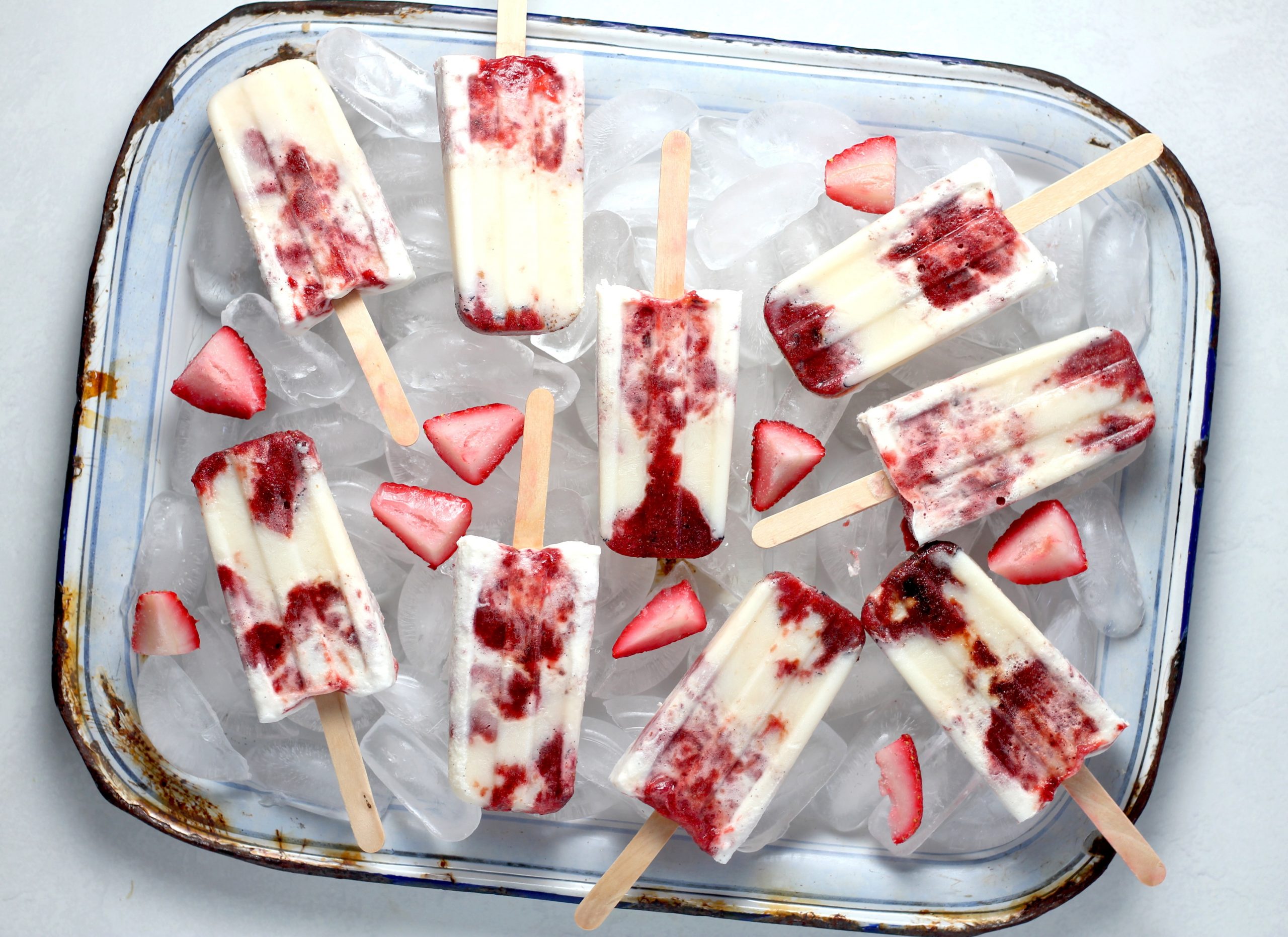 Aprende a preparar paletas de hielo de limón con frutas