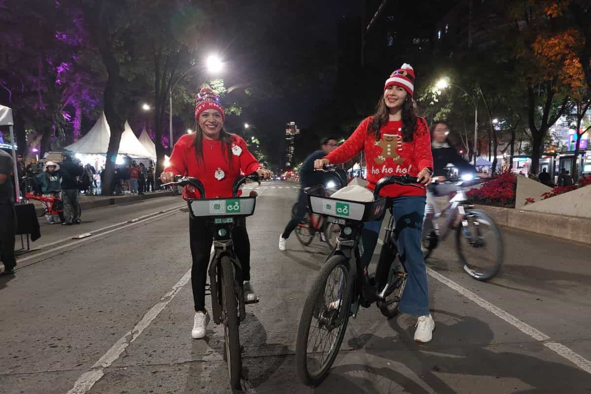 Saca el ugly sweater y lánzate al Paseo Nocturno de Navidad 2025
