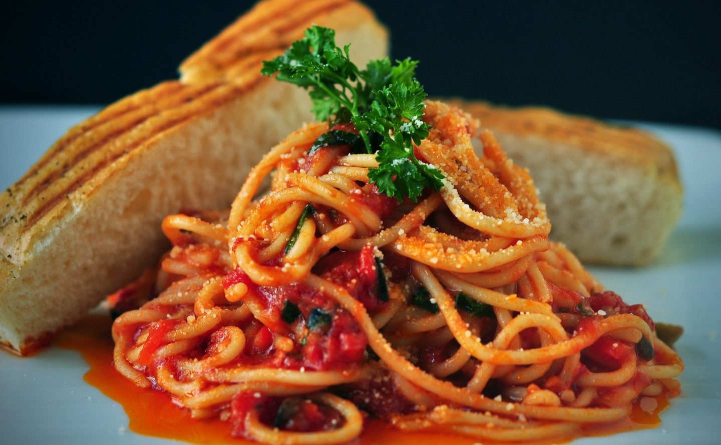 10 ingredientes imprescindibles de la auténtica cocina italiana