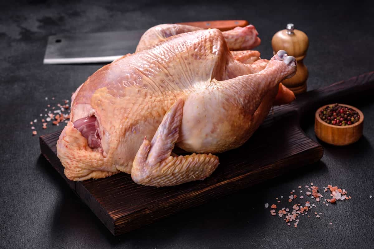 ¿Cómo descongelar pavo rápido en 90 minutos?