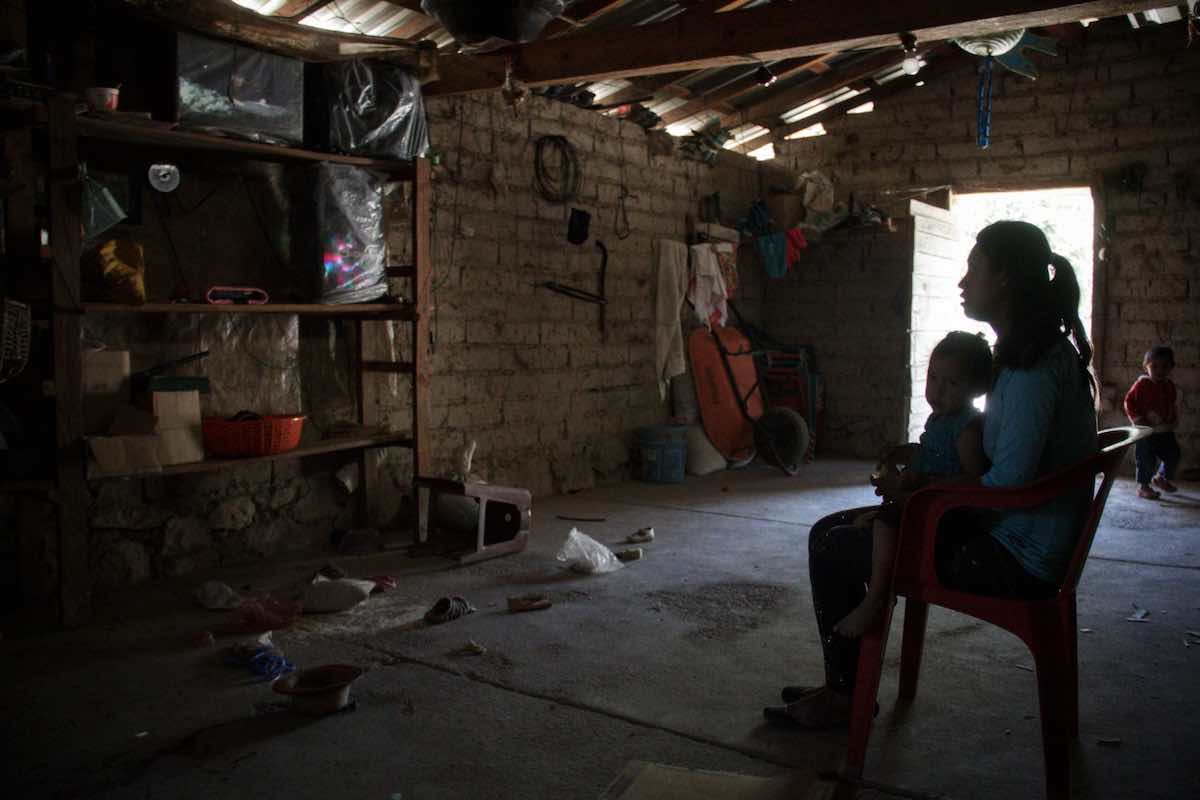 Disminuye la pobreza en México en 5 millones de personas; más de 50 millones, sin acceso a salud