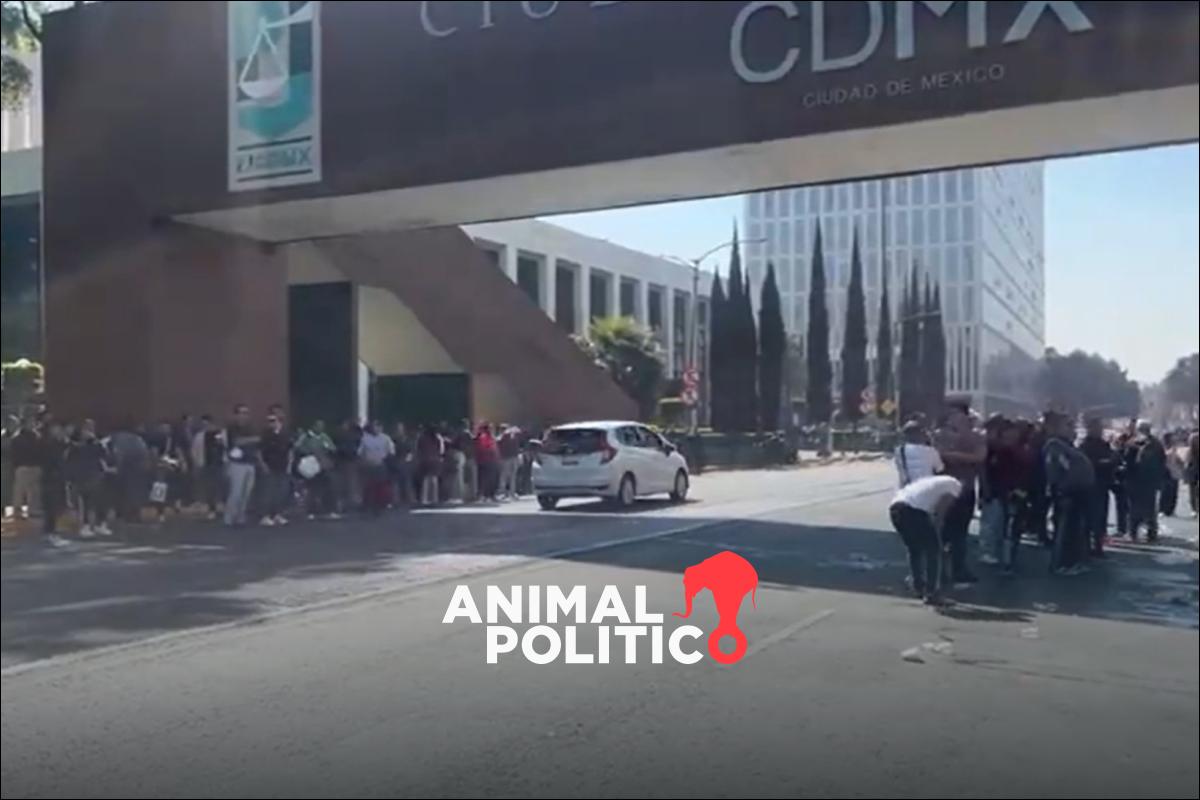 Trabajadores del PJ de la CDMX exigen repetir elección sindical y mejores condiciones laborales