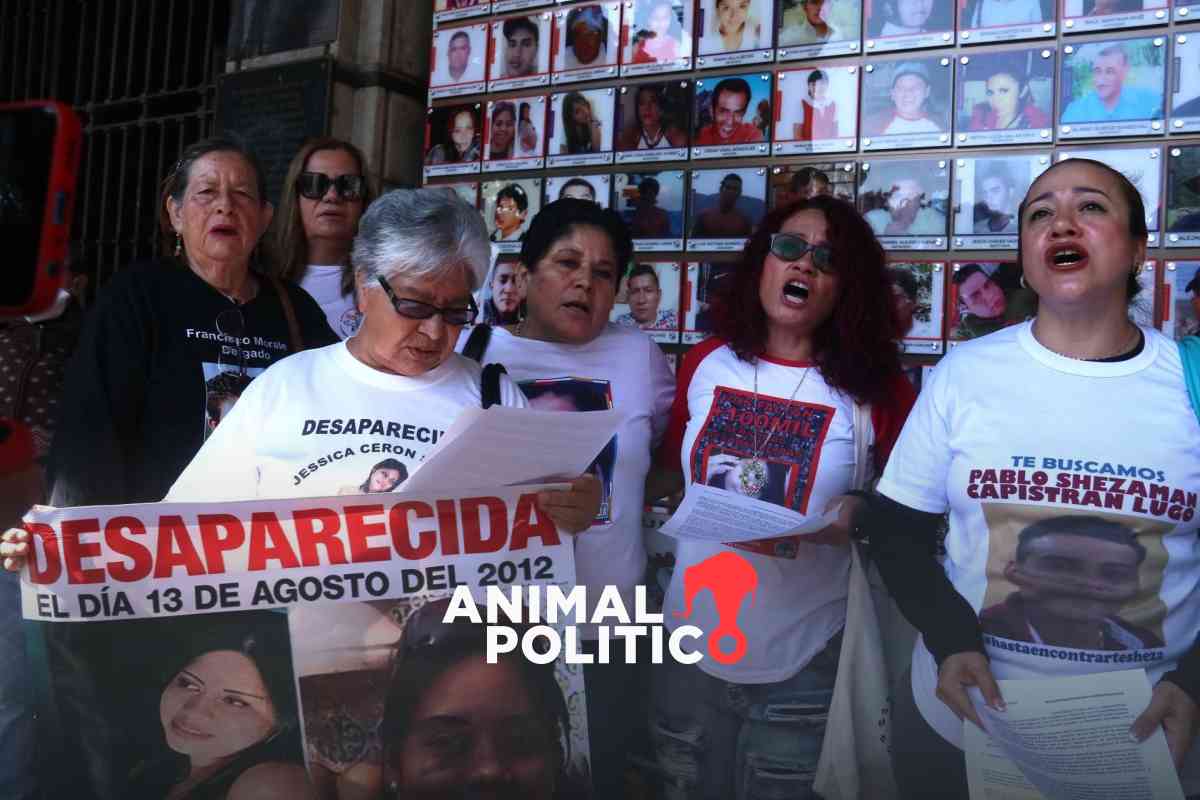 Censo de personas desaparecidas del gobierno de AMLO detona protesta de colectivos