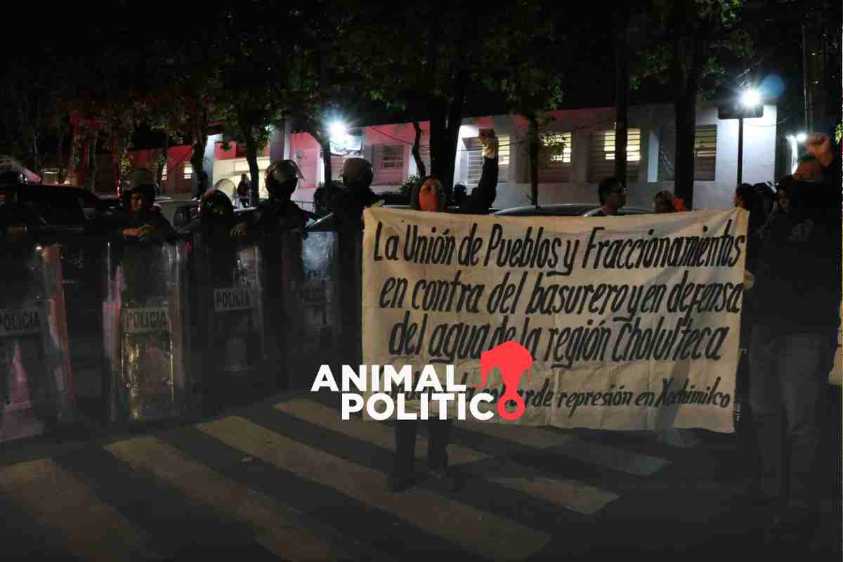 Heridos y detenidos, saldo de protesta en Xochimilco en apoyo a vecina acusada de reabrir biblioteca