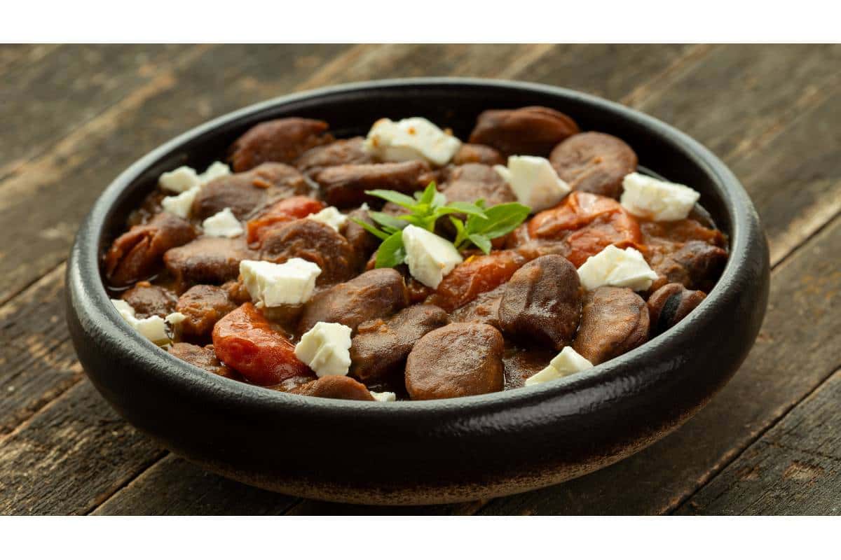 Receta de habas secas con verduras