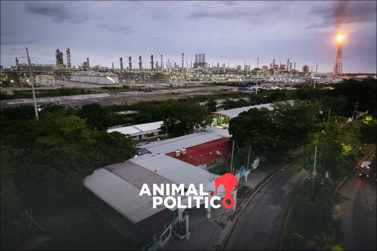 Refinería Dos Bocas, un riesgo para alumnos de dos escuelas; familias exigen reubicación inmediata