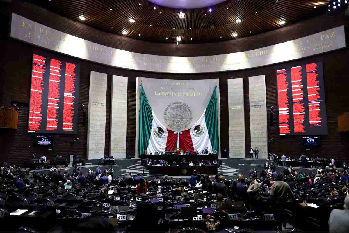 Diputados integran comité para relevo de tres consejerías del INE; Monreal niega “dados cargados”