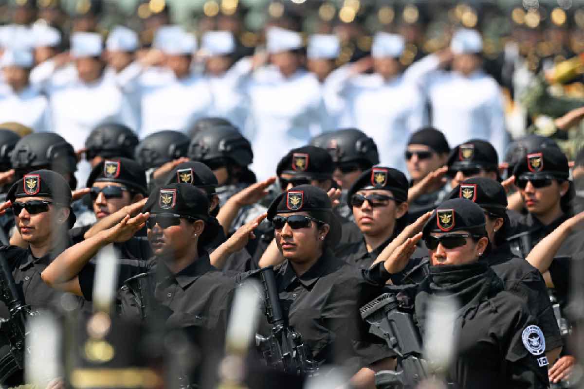 sheinbaum-8m-campo-militar-fuerzas-armadas-animal-politico-5