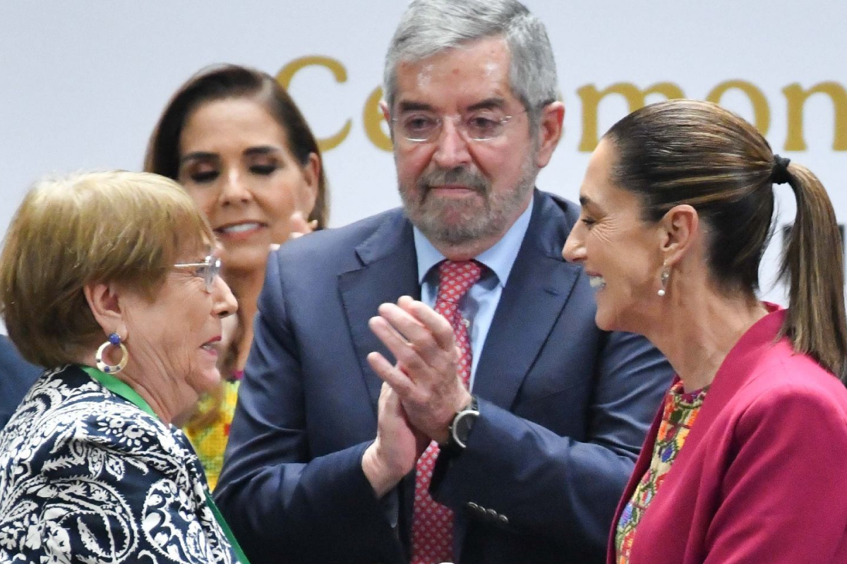Chile retira apoyo a candidatura de Bachelet para la ONU; Sheinbaum mantiene respaldo a exmandataria