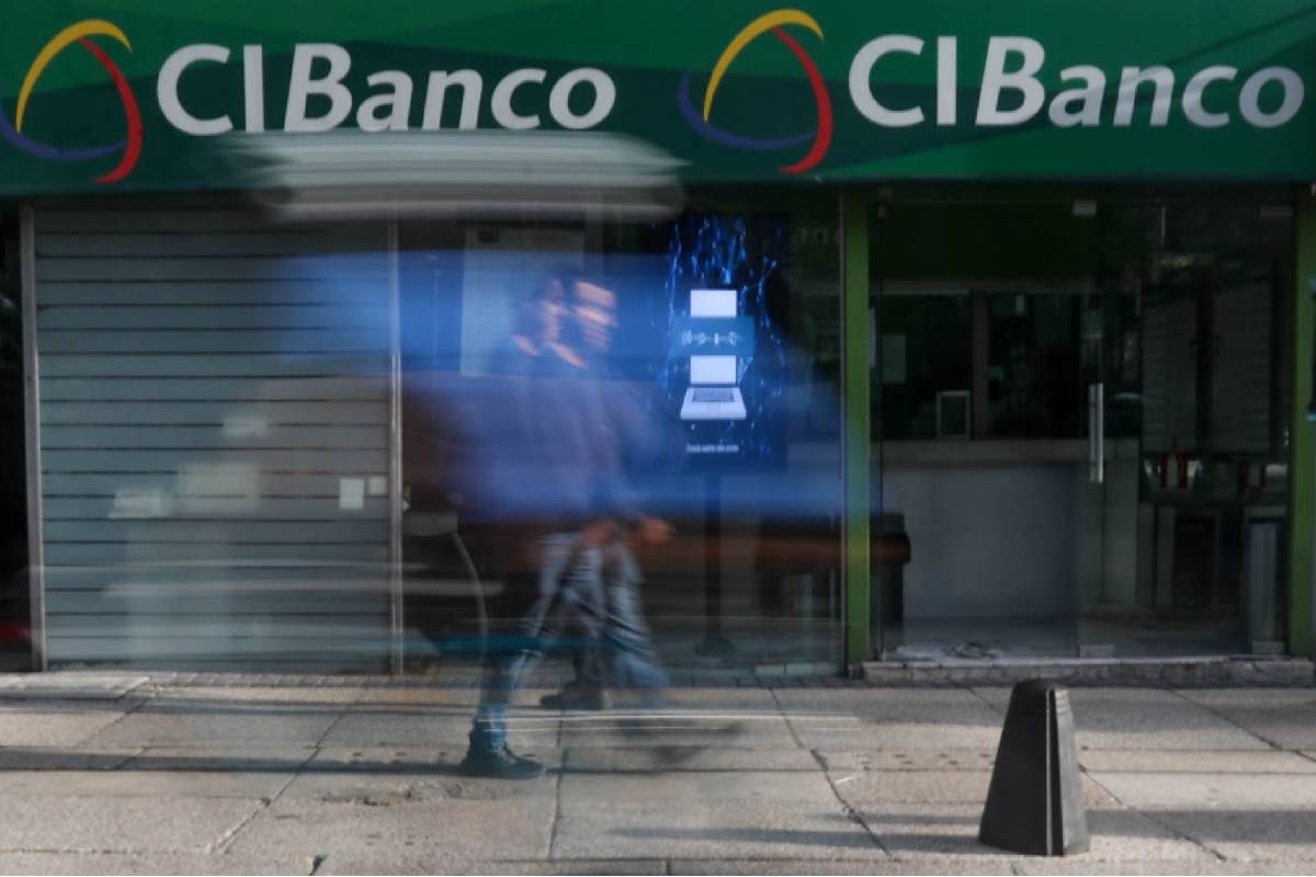 “Sin darnos pruebas, catalogan lavado de dinero”: Sheinbaum sobre sanciones de EU a bancos mexicanos