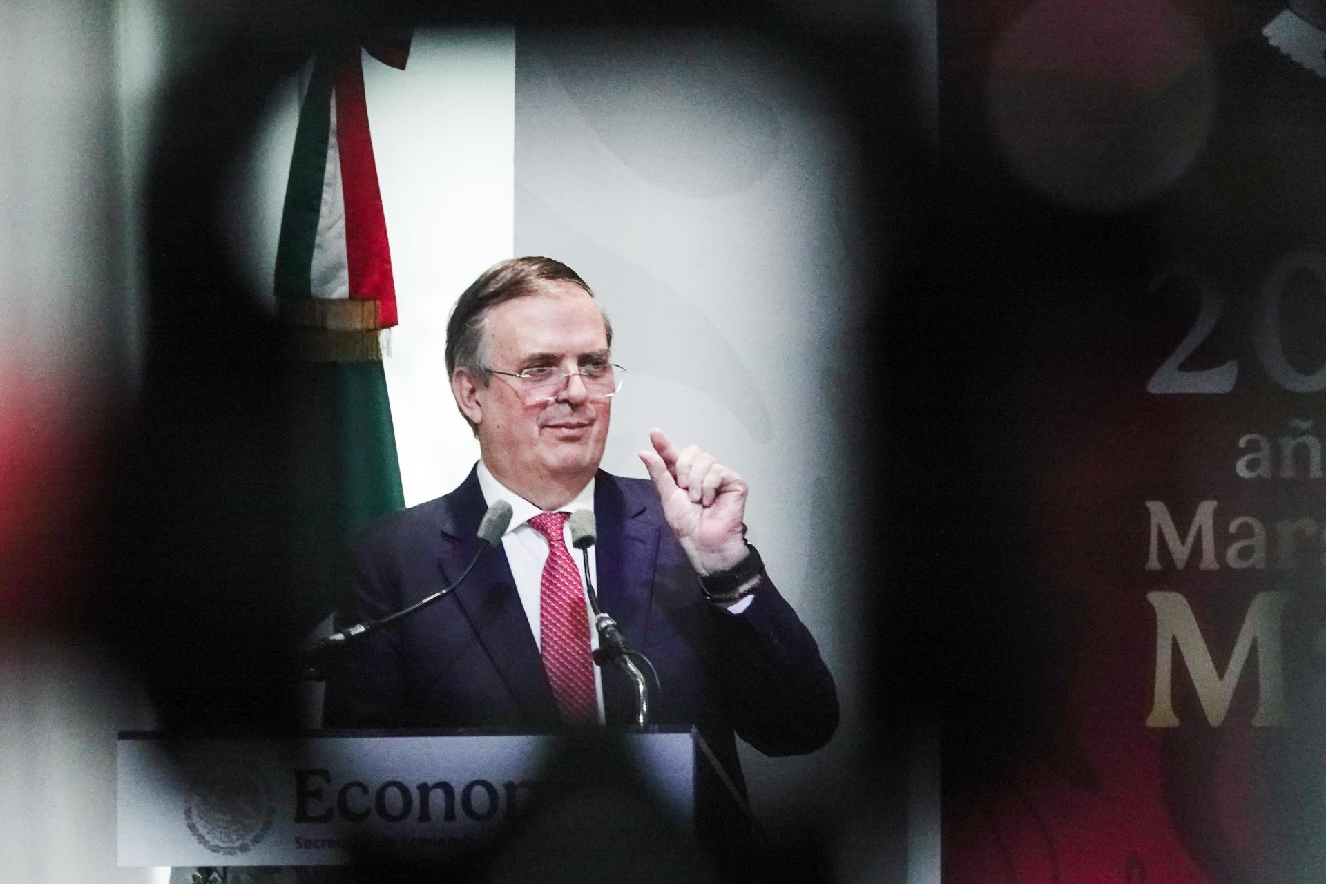 ebrard-consultas