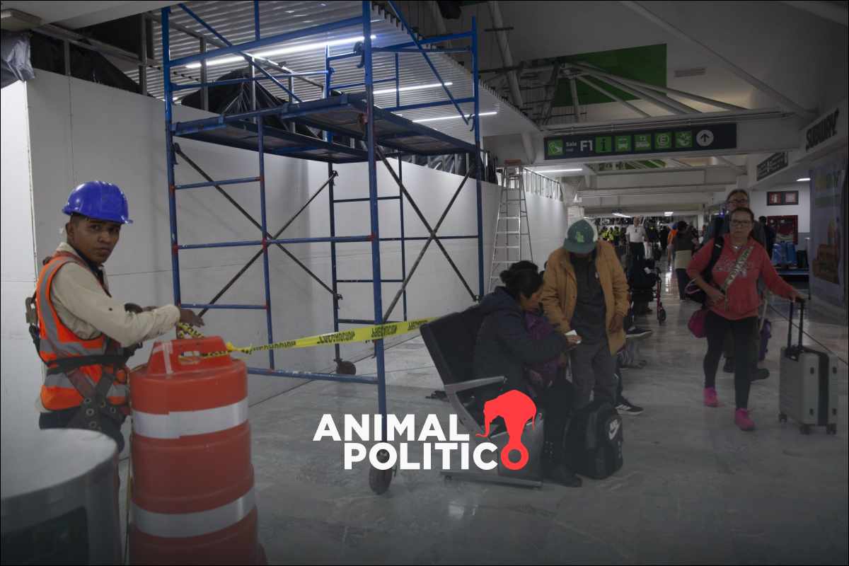 Obras en la Terminal 2 del AICM provocan protesta de taxistas; acusan exclusión y trato inequitativo