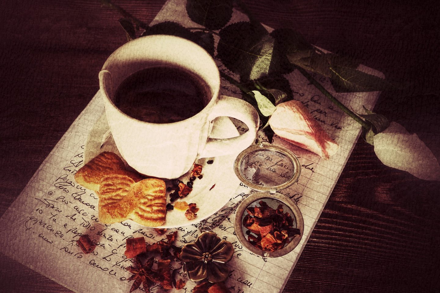 Bebidas calientitas con laurel, jengibre y canela para cuidar el sistema inmune